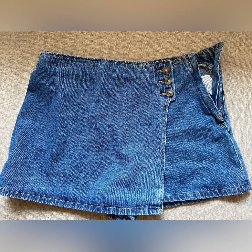 Brand New Forever 21 Demin Skort Women’s Indigo Size L